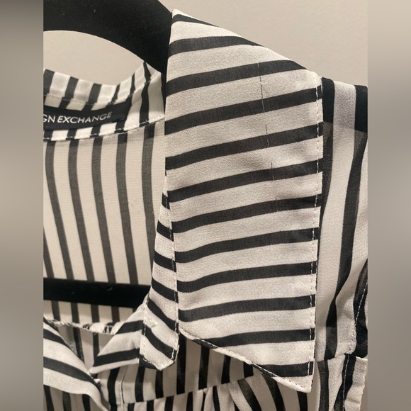 Foreign Exchange FE Sheer White & Black Vertical Stripe Crop Tank Top Blouse - M - Picture 10 of 17